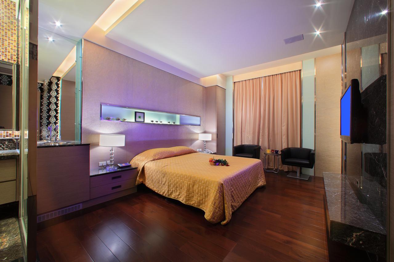 Spring Hotel Taichung Exterior foto